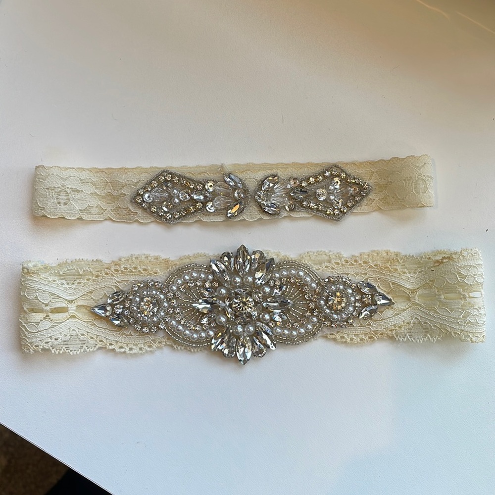 Garter Set